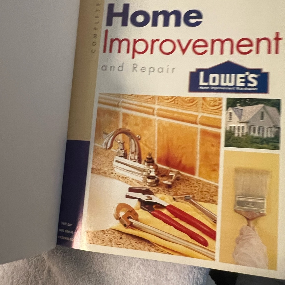 Lowe's Home Improvement and Repair Book